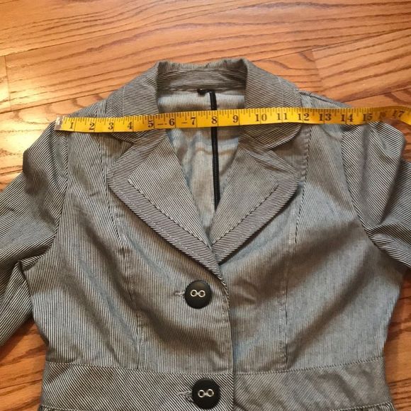 Ambition Blazer Size Small Thin Stripes - Picture 8 of 8
